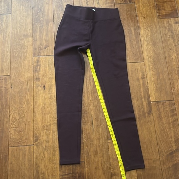 Matty M High Rise Pinte Leggings Dark Wine Size XS New With Tag - Picture 7 of 10